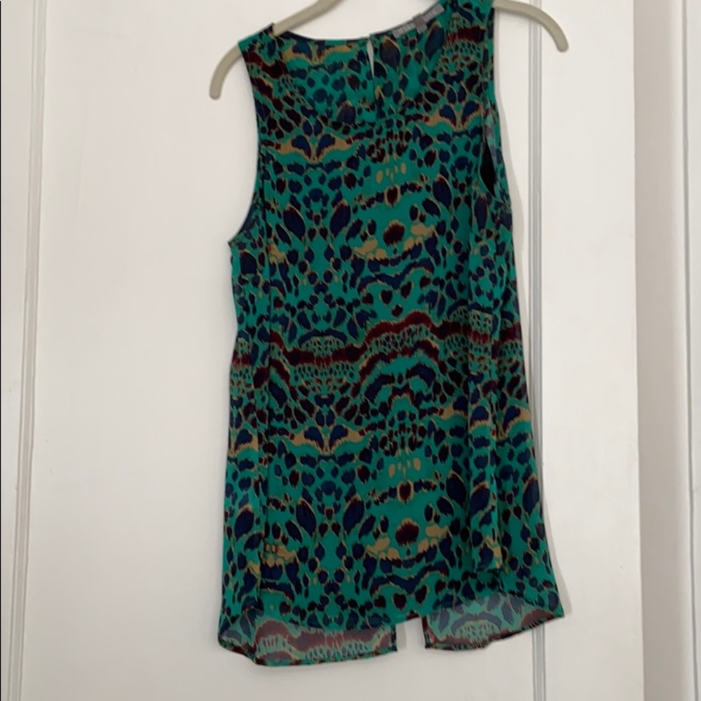 Sleeveless long top